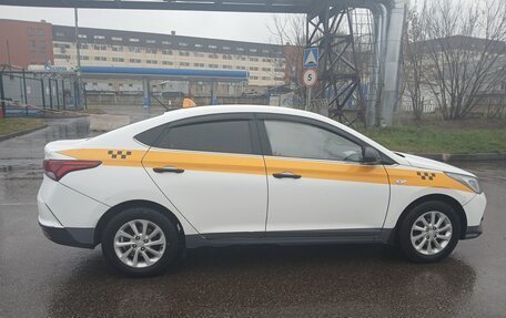 Hyundai Solaris II рестайлинг, 2021 год, 1 350 000 рублей, 10 фотография