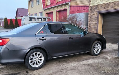 Toyota Camry, 2012 год, 1 550 000 рублей, 6 фотография