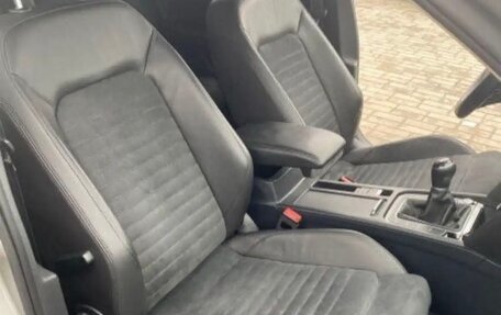 Volkswagen Passat B8 рестайлинг, 2015 год, 1 680 000 рублей, 10 фотография