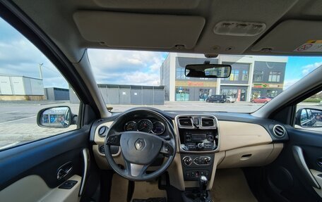 Renault Logan II, 2015 год, 900 000 рублей, 2 фотография