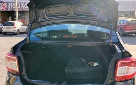 Renault Logan II, 2015 год, 900 000 рублей, 9 фотография