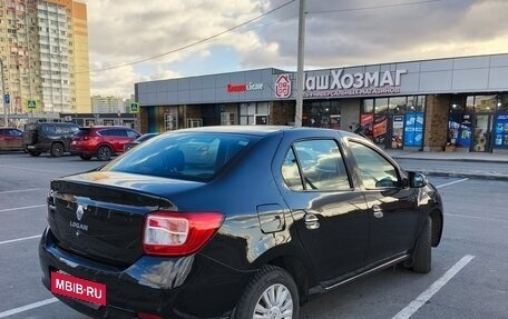 Renault Logan II, 2015 год, 900 000 рублей, 5 фотография