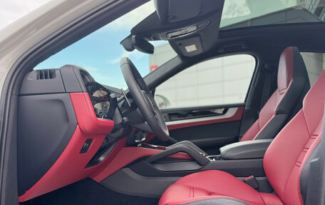 Porsche Cayenne III, 2025 год, 18 700 000 рублей, 7 фотография