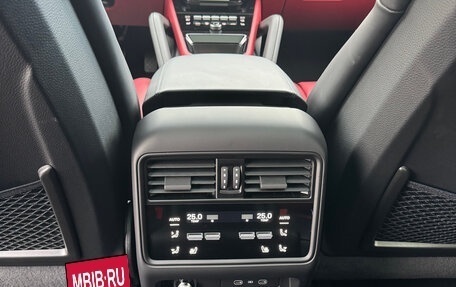 Porsche Cayenne III, 2025 год, 18 700 000 рублей, 14 фотография