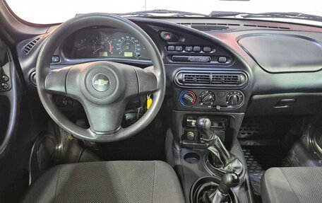 Chevrolet Niva I рестайлинг, 2011 год, 549 000 рублей, 10 фотография