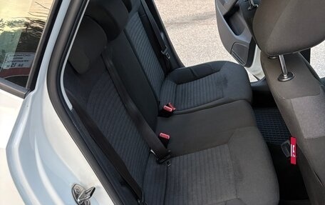 Volkswagen Polo VI (EU Market), 2011 год, 500 000 рублей, 16 фотография