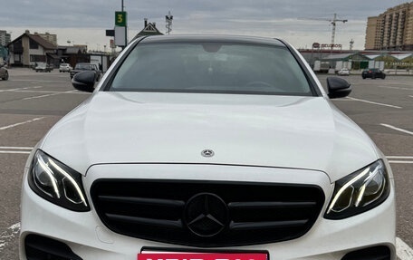 Mercedes-Benz E-Класс, 2017 год, 3 000 000 рублей, 2 фотография