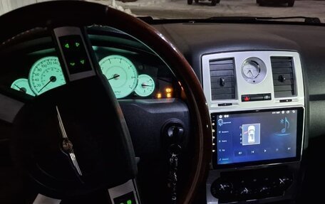 Chrysler 300C II, 2007 год, 900 000 рублей, 5 фотография