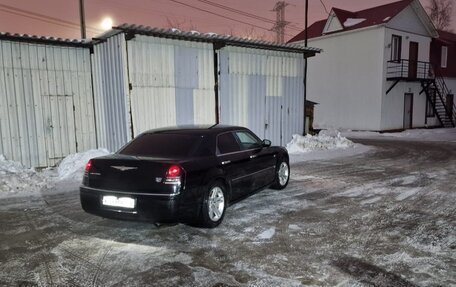 Chrysler 300C II, 2007 год, 900 000 рублей, 4 фотография