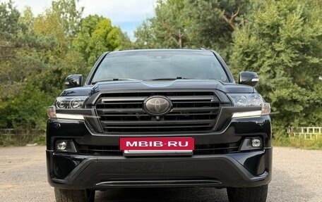 Toyota Land Cruiser 200, 2016 год, 6 200 000 рублей, 4 фотография