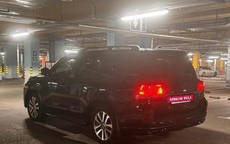 Toyota Land Cruiser 200, 2016 год, 6 200 000 рублей, 6 фотография