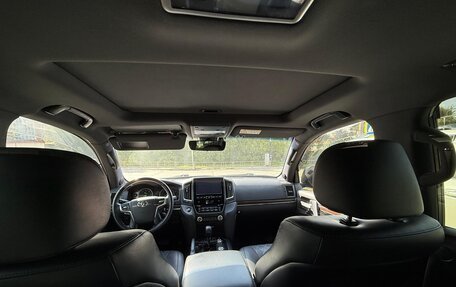 Toyota Land Cruiser 200, 2016 год, 6 200 000 рублей, 11 фотография