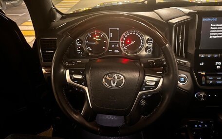 Toyota Land Cruiser 200, 2016 год, 6 200 000 рублей, 17 фотография