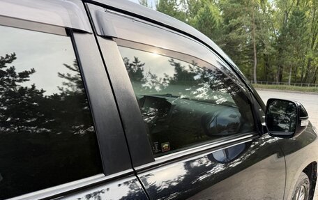 Toyota Land Cruiser 200, 2016 год, 6 200 000 рублей, 25 фотография