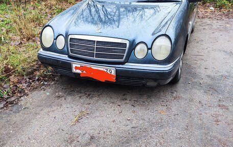 Mercedes-Benz E-Класс, 1996 год, 250 000 рублей, 2 фотография