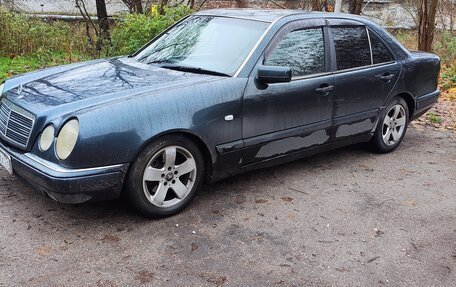 Mercedes-Benz E-Класс, 1996 год, 250 000 рублей, 4 фотография