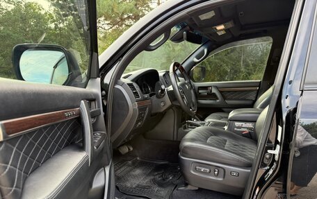 Toyota Land Cruiser 200, 2016 год, 6 200 000 рублей, 24 фотография