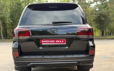 Toyota Land Cruiser 200, 2016 год, 6 200 000 рублей, 27 фотография