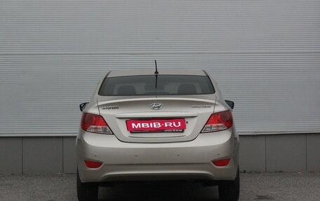 Hyundai Solaris II рестайлинг, 2011 год, 657 000 рублей, 4 фотография