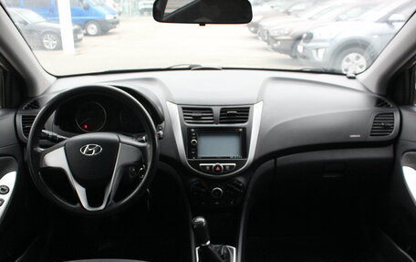 Hyundai Solaris II рестайлинг, 2011 год, 657 000 рублей, 7 фотография