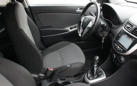 Hyundai Solaris II рестайлинг, 2011 год, 657 000 рублей, 14 фотография