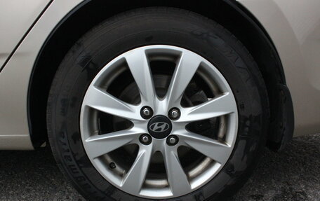 Hyundai Solaris II рестайлинг, 2011 год, 657 000 рублей, 20 фотография