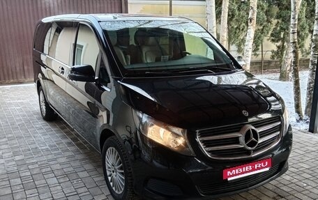 Mercedes-Benz V-Класс, 2018 год, 4 900 000 рублей, 5 фотография