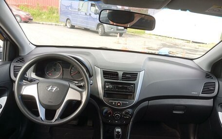 Hyundai Solaris II рестайлинг, 2015 год, 750 000 рублей, 9 фотография