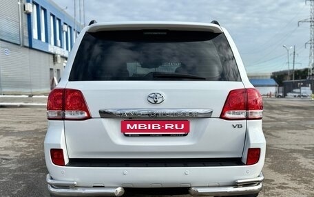 Toyota Land Cruiser 200, 2010 год, 3 190 000 рублей, 6 фотография