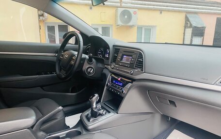 Hyundai Elantra VI рестайлинг, 2017 год, 1 490 000 рублей, 8 фотография