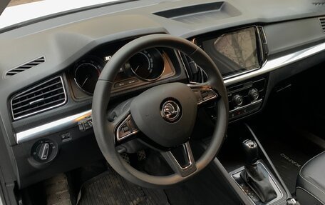 Skoda Kamiq I, 2023 год, 2 740 000 рублей, 10 фотография