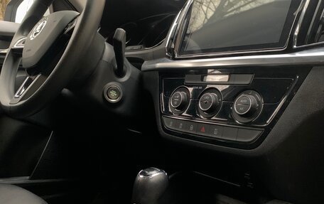 Skoda Kamiq I, 2023 год, 2 740 000 рублей, 20 фотография