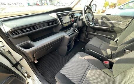 Honda Stepwgn IV, 2017 год, 1 480 001 рублей, 27 фотография