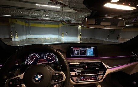 BMW 5 серия, 2019 год, 4 300 000 рублей, 3 фотография