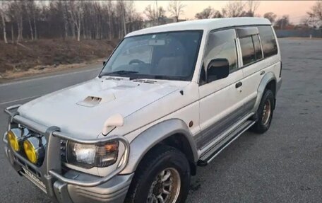 Mitsubishi Pajero III рестайлинг, 1992 год, 100 000 рублей, 2 фотография