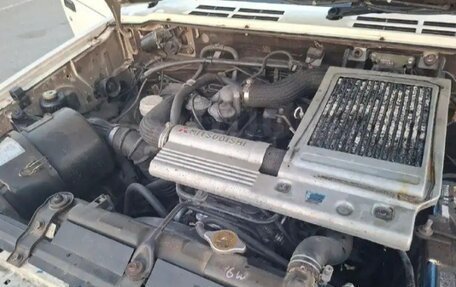 Mitsubishi Pajero III рестайлинг, 1992 год, 100 000 рублей, 3 фотография