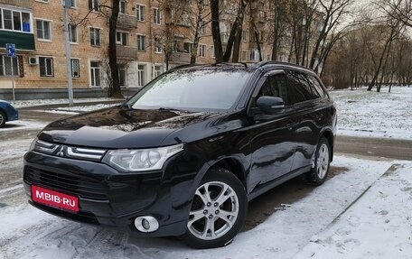 Mitsubishi Outlander III рестайлинг 3, 2012 год, 1 010 000 рублей, 1 фотография