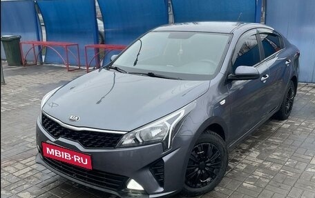 KIA Rio IV, 2021 год, 1 680 000 рублей, 2 фотография