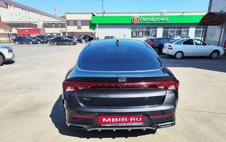 KIA K5, 2021 год, 2 700 000 рублей, 6 фотография