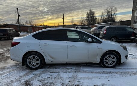 Opel Astra J, 2013 год, 660 000 рублей, 3 фотография