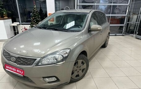 KIA cee'd I рестайлинг, 2010 год, 799 000 рублей, 1 фотография
