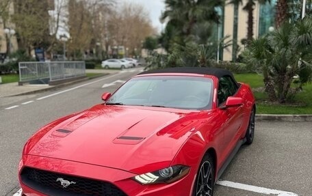 Ford Mustang VI рестайлинг, 2017 год, 3 000 000 рублей, 1 фотография