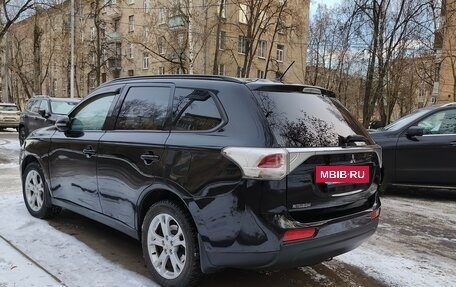 Mitsubishi Outlander III рестайлинг 3, 2012 год, 1 010 000 рублей, 7 фотография