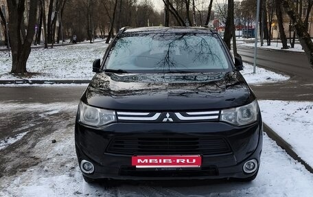Mitsubishi Outlander III рестайлинг 3, 2012 год, 1 010 000 рублей, 2 фотография