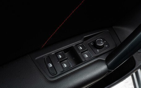 Volkswagen Tiguan II, 2021 год, 3 570 000 рублей, 12 фотография