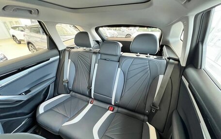 Geely Atlas, 2024 год, 3 917 190 рублей, 21 фотография