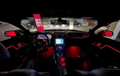 Ford Mustang VI рестайлинг, 2017 год, 3 000 000 рублей, 11 фотография