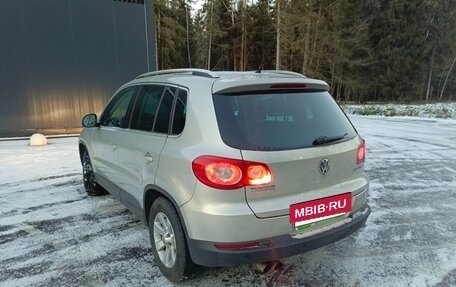 Volkswagen Tiguan I, 2011 год, 875 000 рублей, 3 фотография