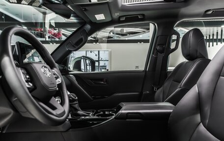 Toyota Land Cruiser, 2025 год, 13 490 000 рублей, 10 фотография