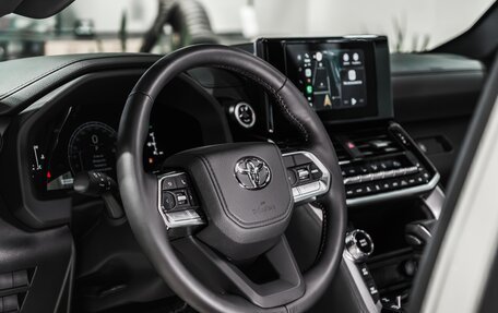 Toyota Land Cruiser, 2025 год, 13 490 000 рублей, 15 фотография